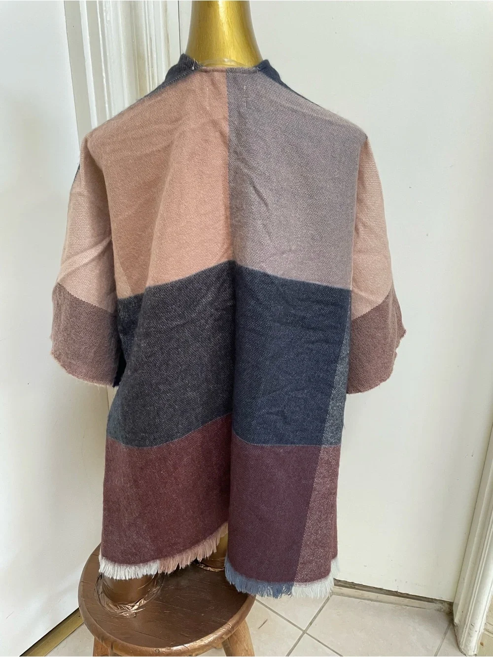 Universal Thread Colorblock Throw in Blush, Mauve & Charcoal